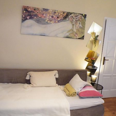 Heart Of Pecs Apartman Free Parking Pokój zdjęcie